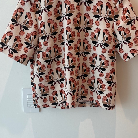 Patterned Zara top - Picture 1 of 4